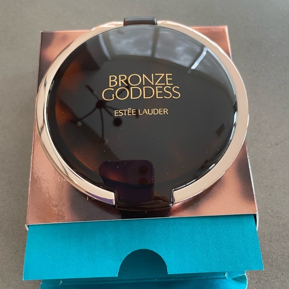 BNIB Estée Lauder Bronze Goddess Bronzer in 03 Brazen - Picture 2 of 5
